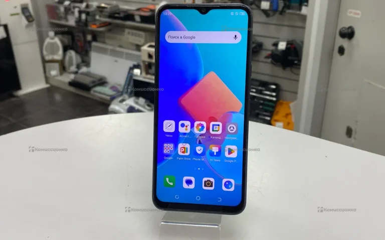 Tecno Spark 8C 4/64 ГБ