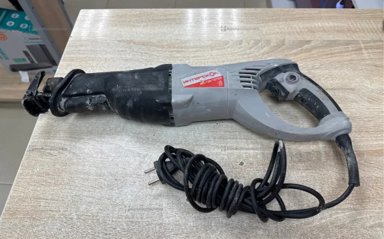 Пила Интерскол НП-120/1010Э