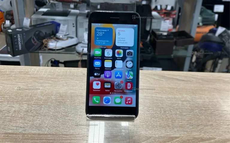 Apple iPhone 7 32 ГБ.