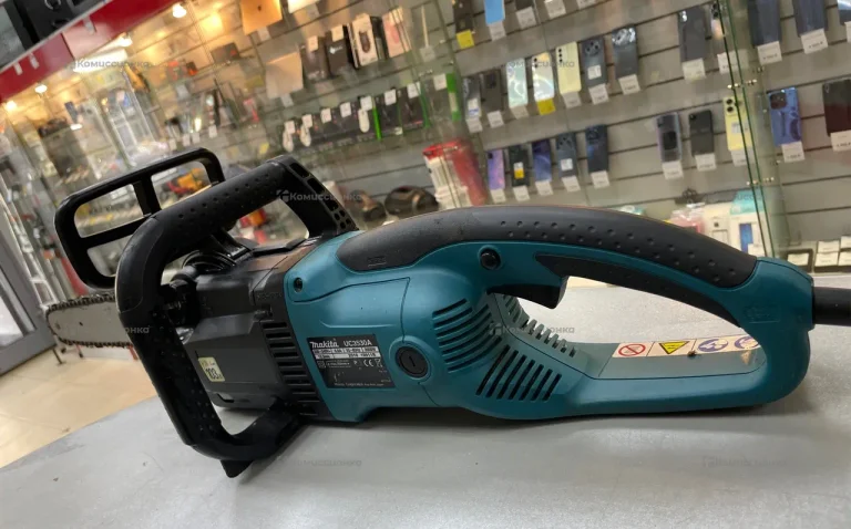 Цепная пила makita UC3530A