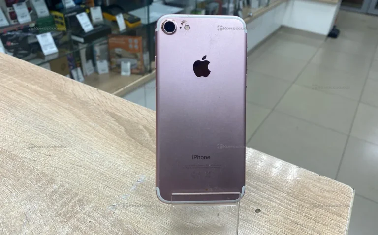 Apple iPhone 7 2/32 ГБ