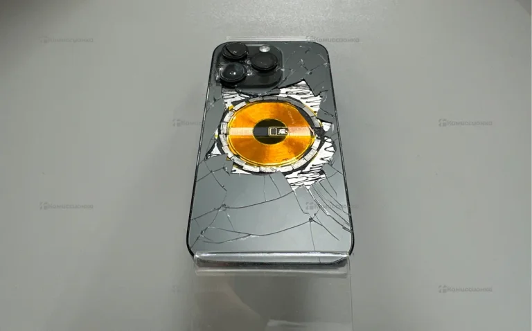 Apple iPhone 14 Pro 6/256 ГБ(битый пиксель,без авт