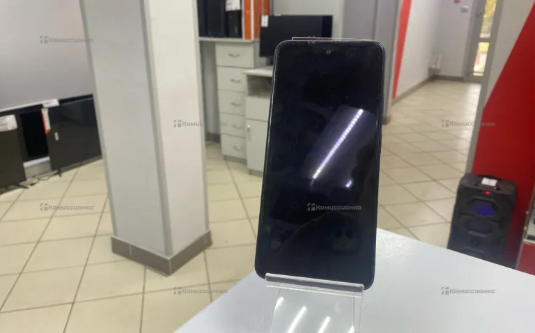 Infinix Smart 8 4/128 ГБ