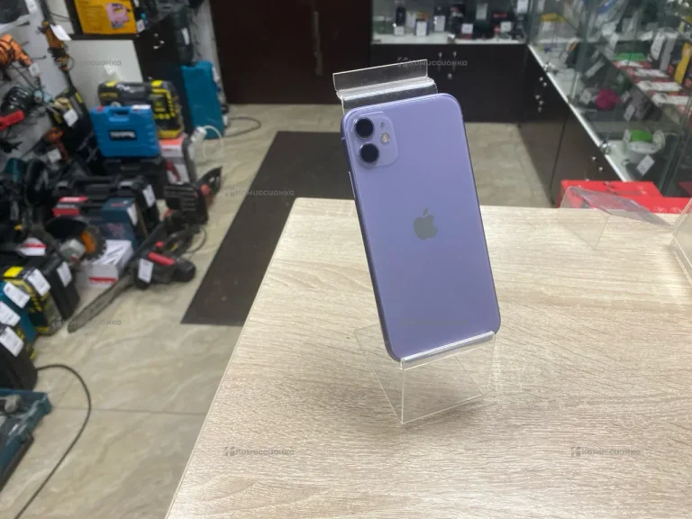 Apple iPhone 11 4/128 ГБ