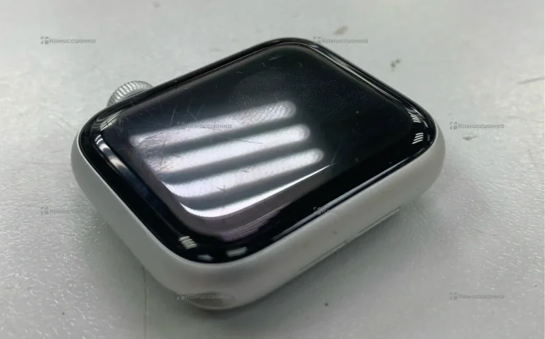 Часы  Apple Watch SE 40mm