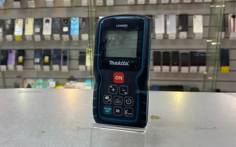 Лазерный дальномер makita LD080PI