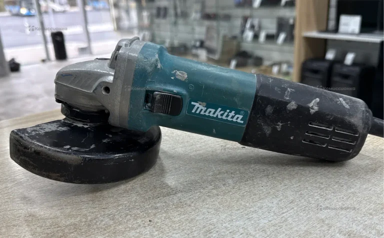 УШМ Makita 9558HNR