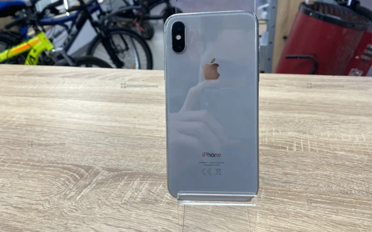 Apple iPhone X 3/64 ГБ