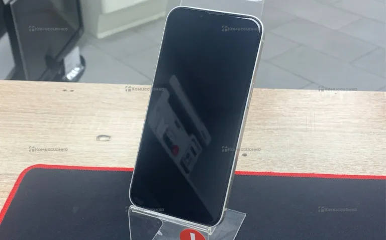 Apple iPhone 13 4/128 ГБ