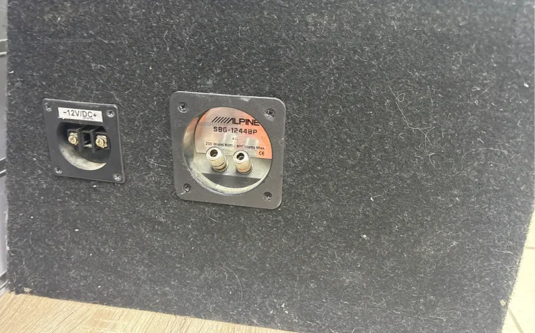 Сабвуфер  Alpine 1244