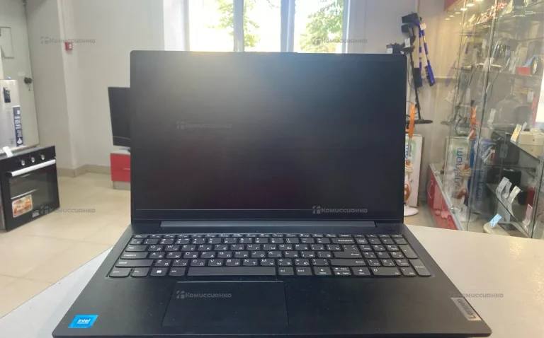 Ноутбук  Lenovo v15 g2