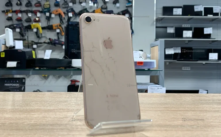 Apple Iphone 8 64 ГБ