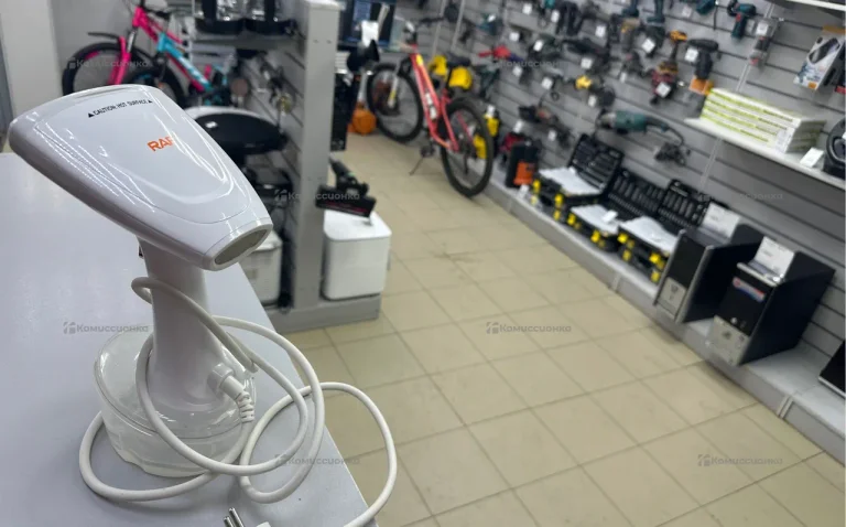 Отпариватель  RAF ( белый)