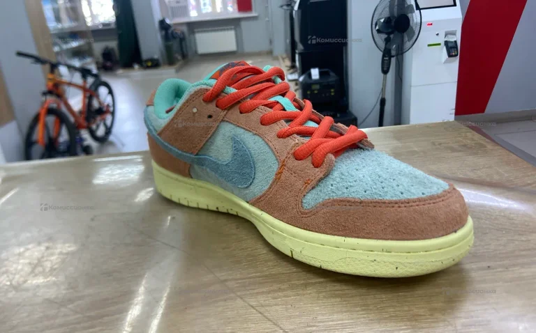 Кроссовки Nike Разноцветные 42р
