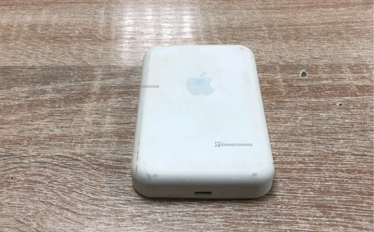 Повербанк MagSafe