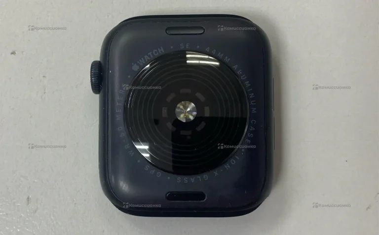 Часы Apple Watch SE 44mm