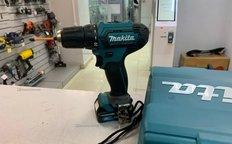 аккумуляторная дрель-шуруповерт Makita DF333D