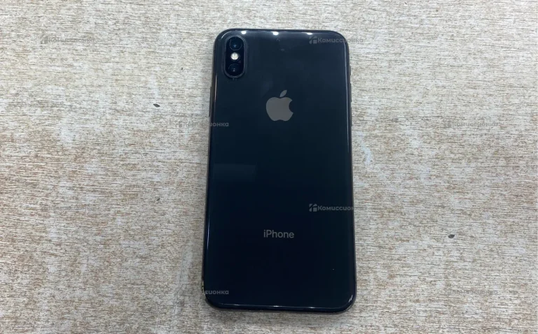 Apple iPhone X 3/64 ГБ