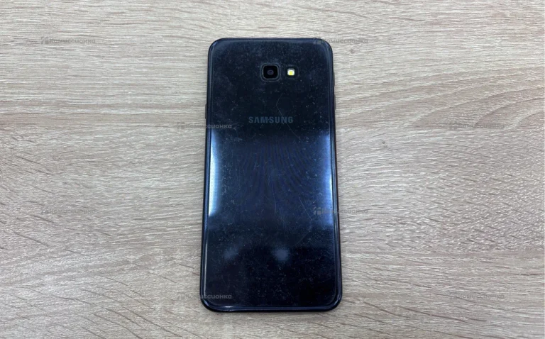 Samsung Galaxy J4+ 3/32 ГБ