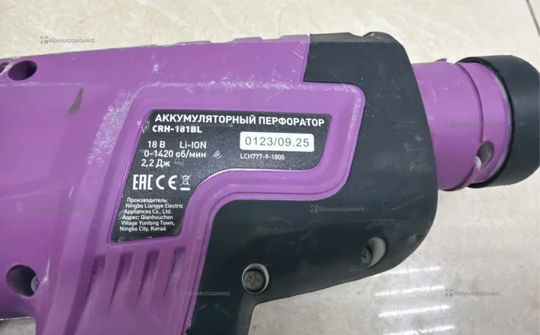 аккумуляторный перфоратор KM ATOM crh-181bl