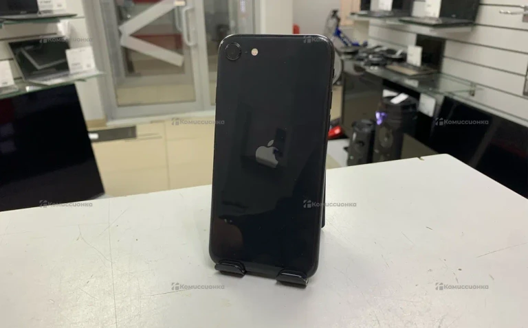 Apple iPhone SE 2020 128 ГБ