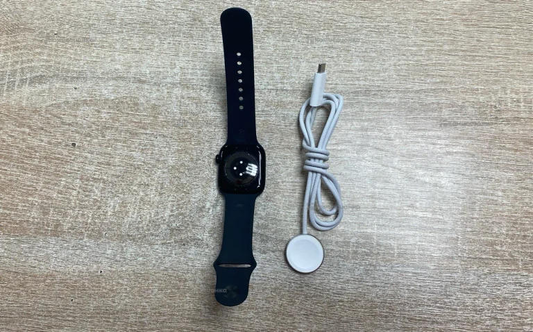 Часы  Apple Watch 10 42mm