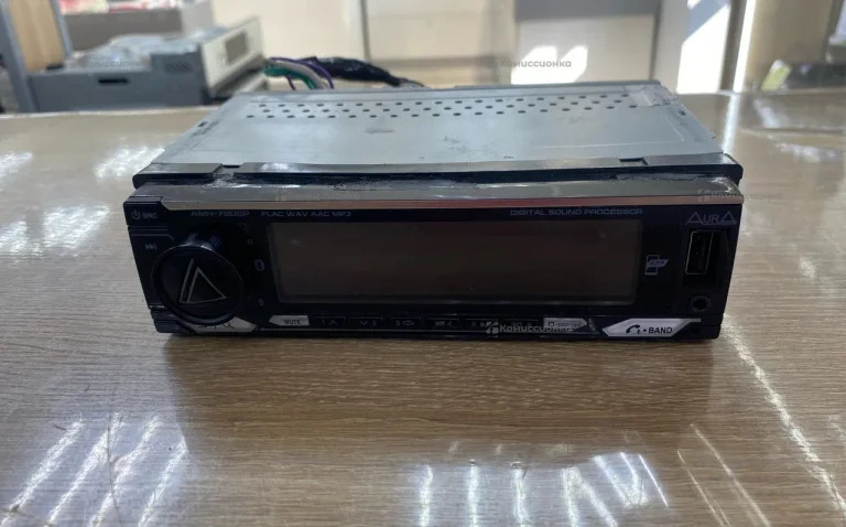 Автомагнитола  AurA AMH-79DSP