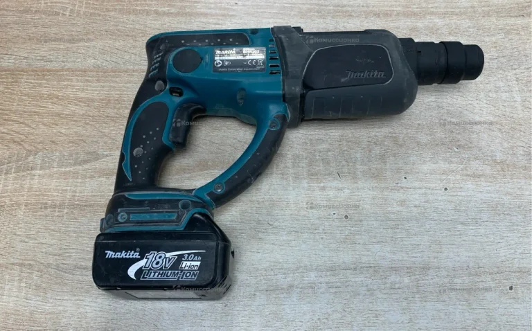 Перфоратор makita BHR202