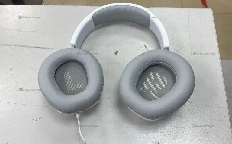 Наушники JBL QUANTUM 100