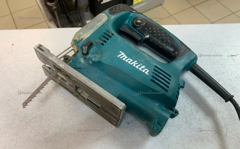 Электролобзик makita 4329