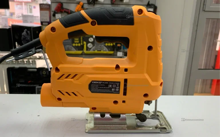 Электролобзик Deko DKJS850