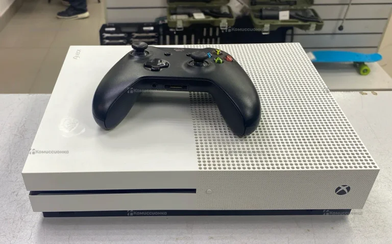 Приставка Xbox One S 500 ГБ