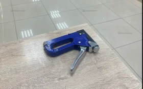 Степлер мебельный