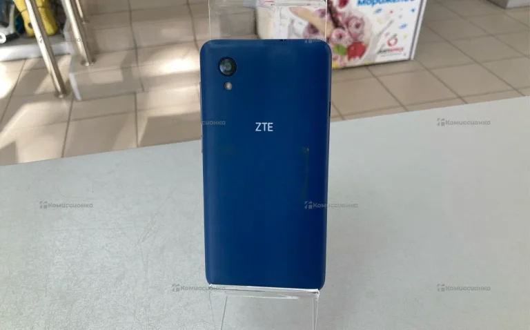 ZTE Blade L8 1/32 ГБ