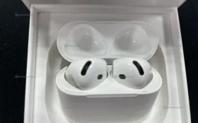 Купить Наушники  AirPods б/у , в Москва и область Цена:7900рублей