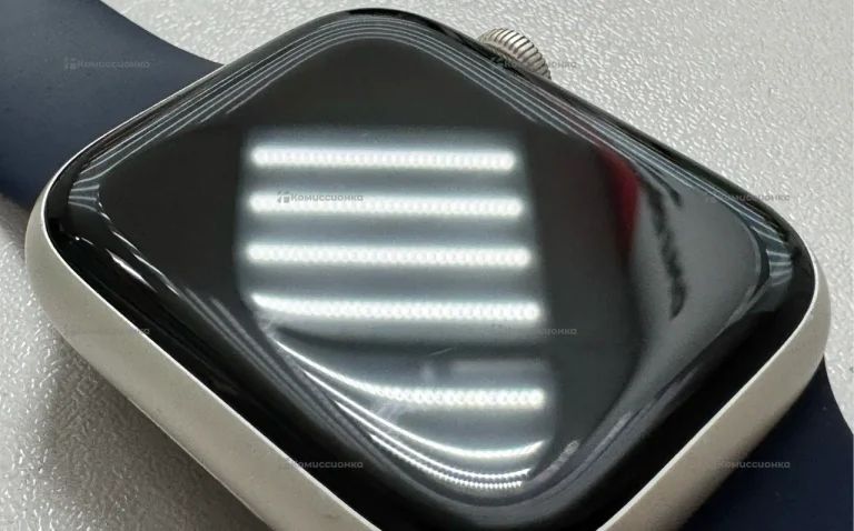 Часы  Apple Watch Series 7 45mm