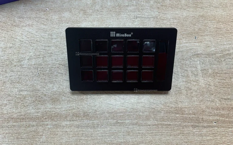 Панель для стриминга Stream Dock