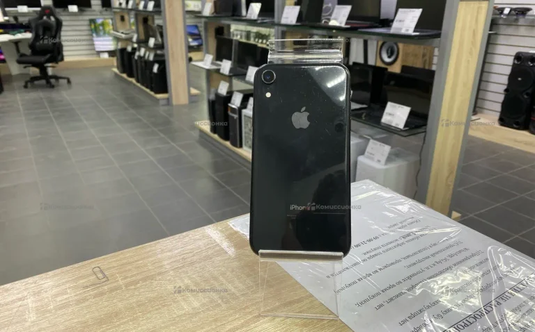 Apple iPhone XR 64Gb.