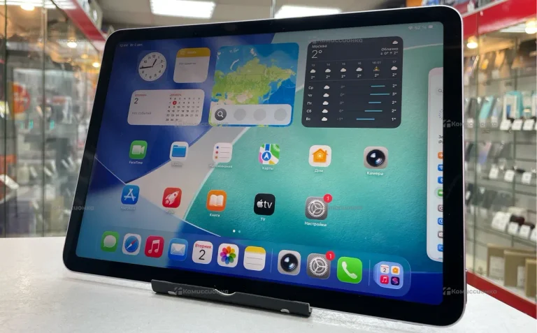 Планшет Apple iPad Air 11 128 m2