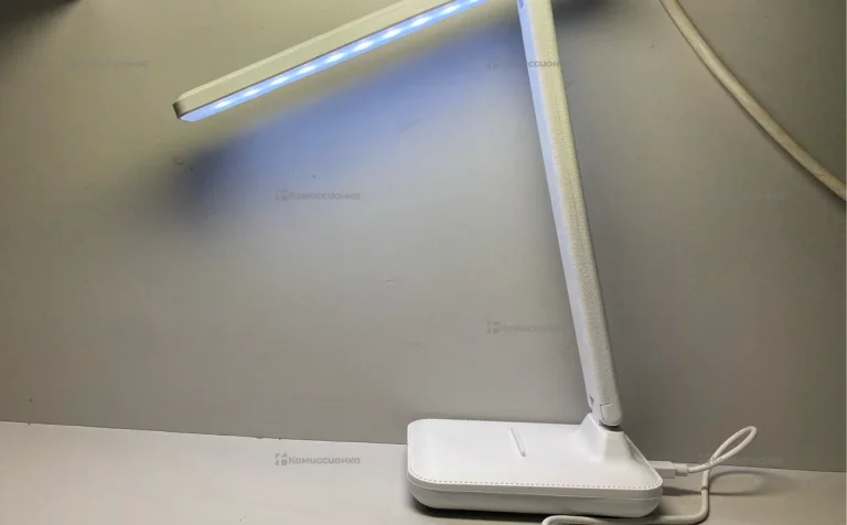 Лампа настольная Led