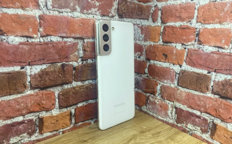 Samsung Galaxy S21 5G 8/256 ГБ