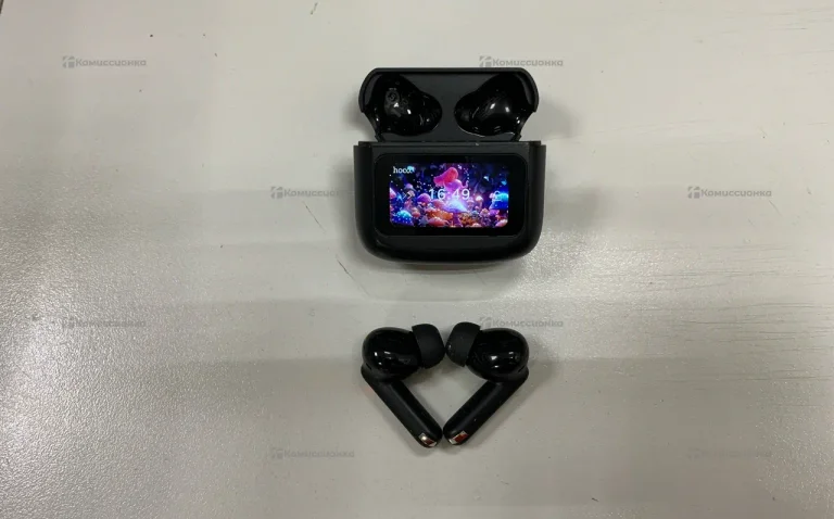 Наушники Hoco с дисплеем
