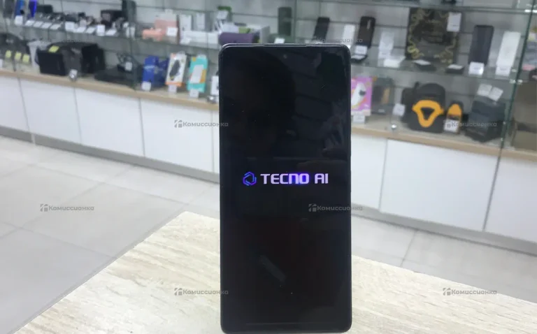 Tecno Camon 30 12/256 ГБ