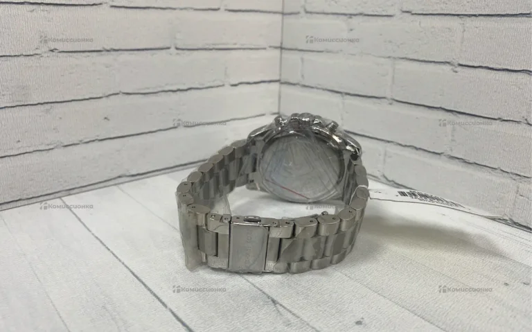 Часы  Michel Kors