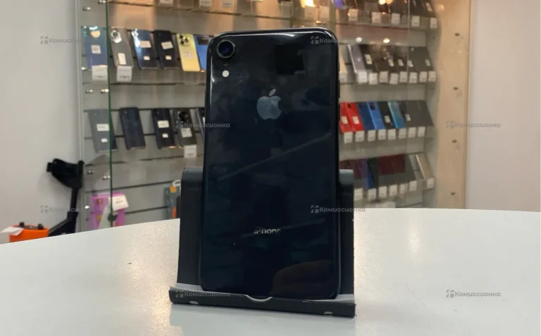 Apple iPhone XR 3/64 ГБ