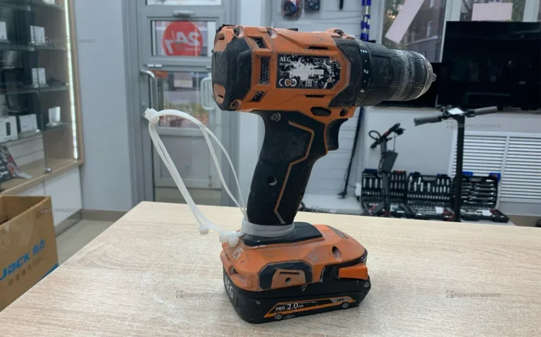 AEG BS18G4 шуруповерт