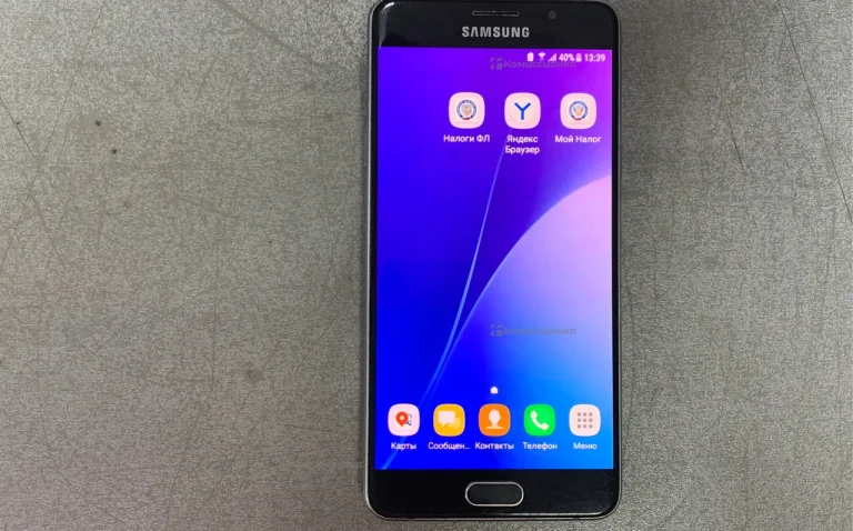 Samsung Galaxy A5 (2016) 2/16 ГБ