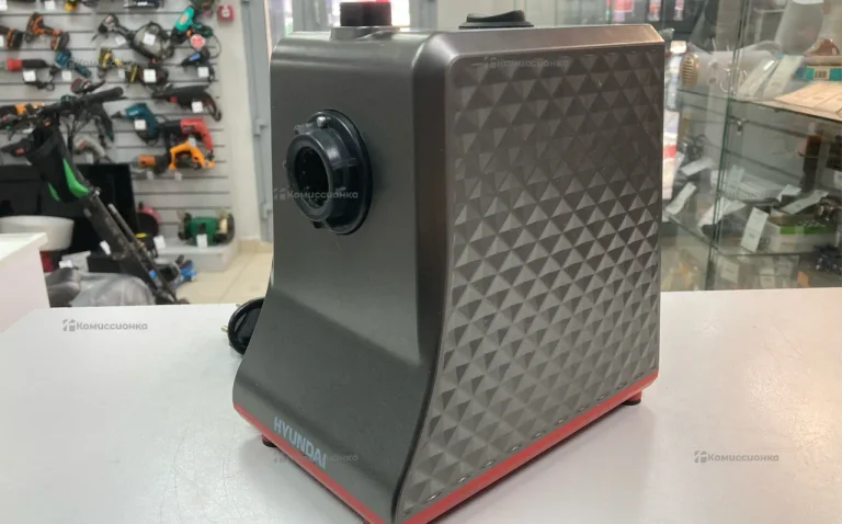 Мясорубка HYUNDAI HY-MG2114