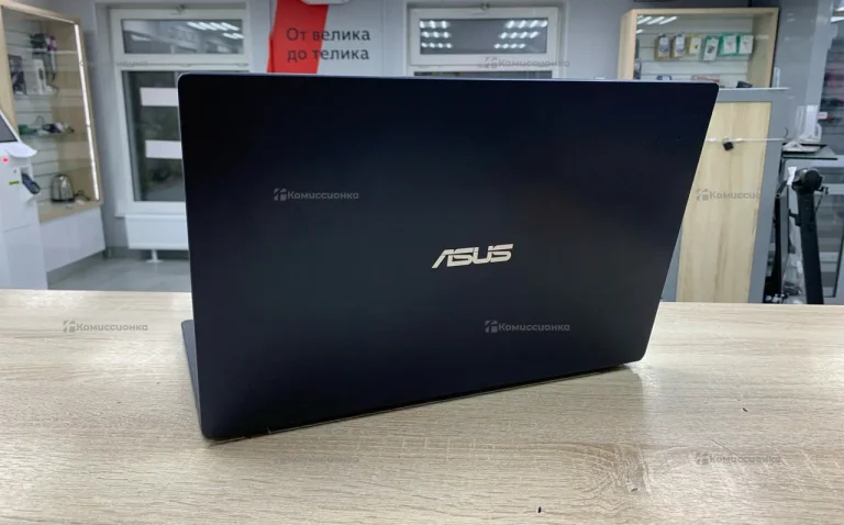 Ноутбук  Asus vivo book r522m