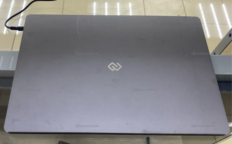 Ноутбук  DIGMA EVE 403 pro